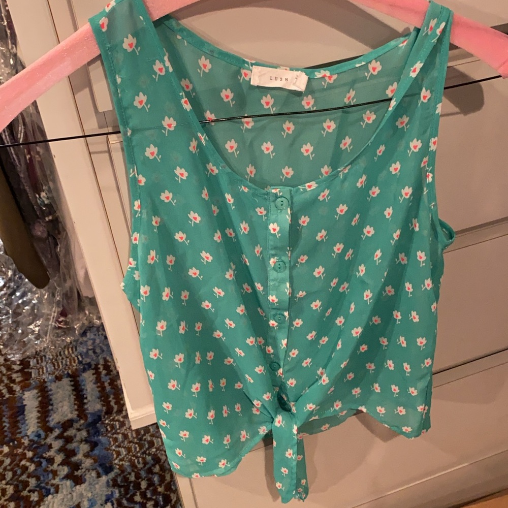 SOLD Cute tank with tie at bottom